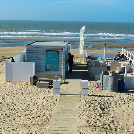 Ferienhaus Cozy Holiday Home In De Haan With Private Terrace *